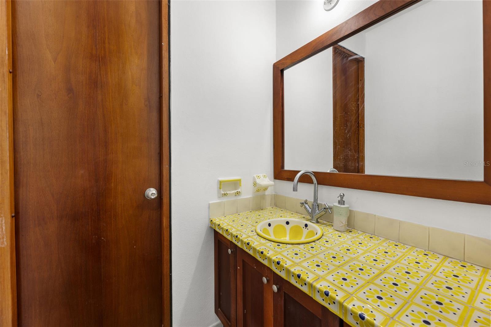 COND.VISTAS DEL CACIQUE - Residential Lease