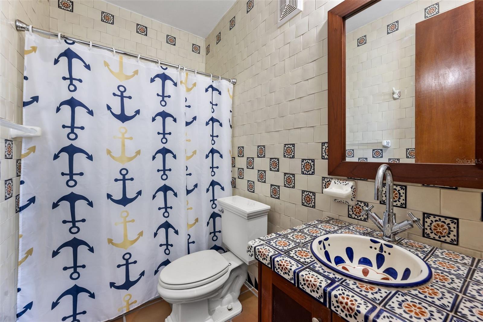 COND.VISTAS DEL CACIQUE - Residential Lease