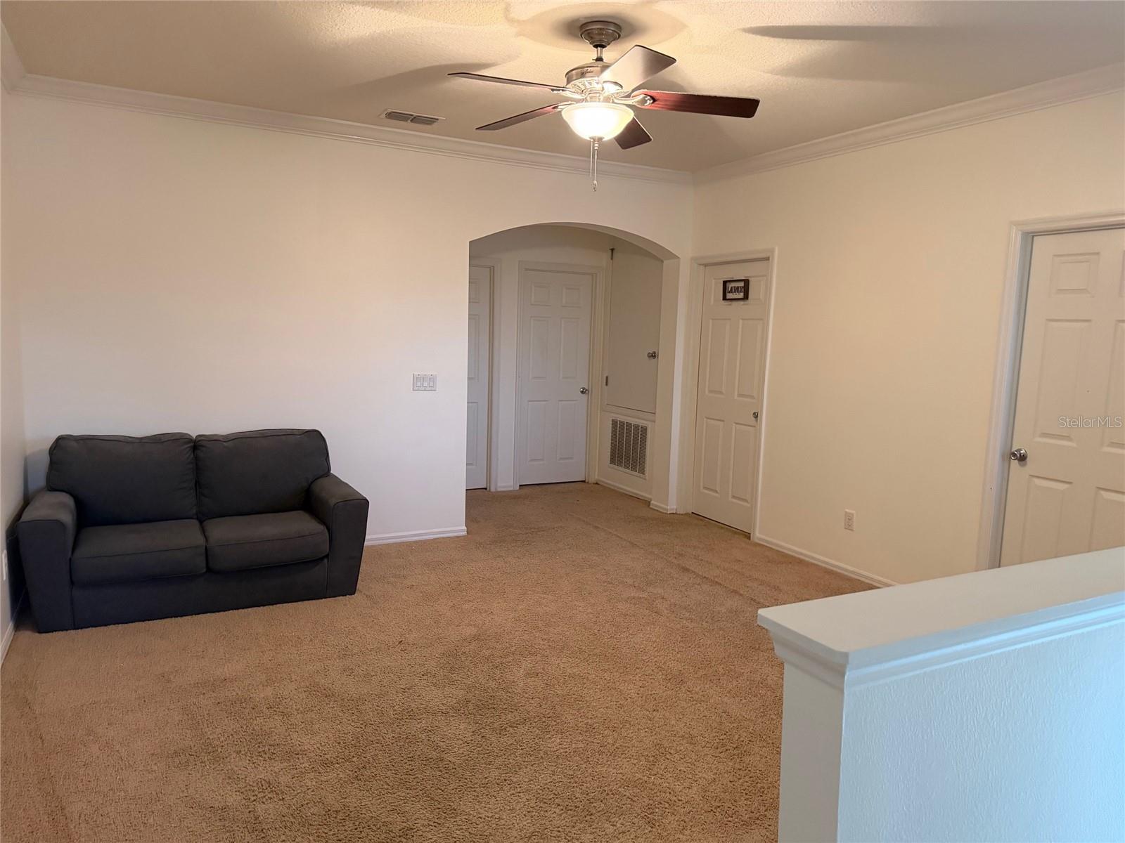 417 GLASTONBURY DRIVE