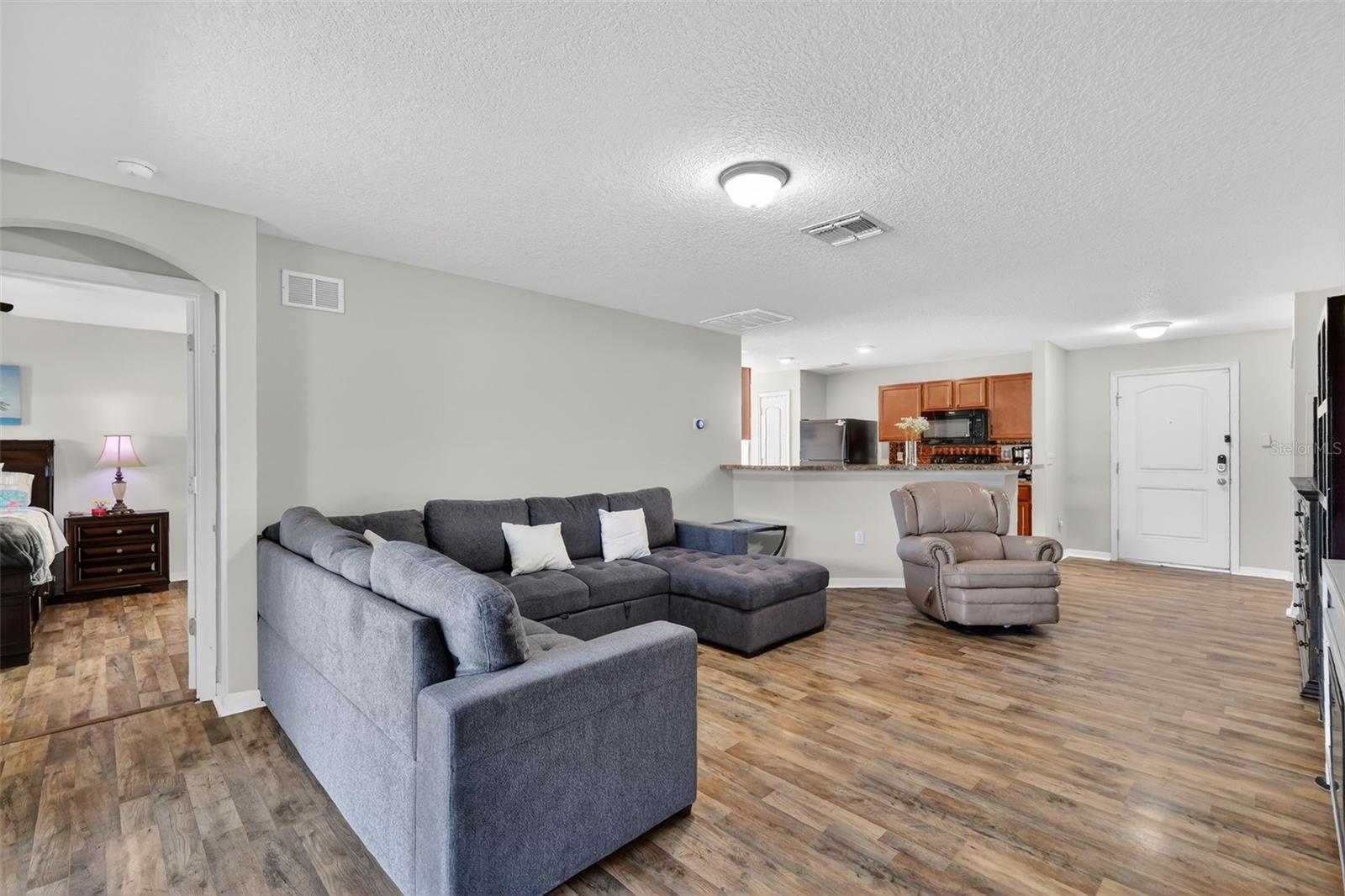 CHELSEA OAKS SOUTH - Residential