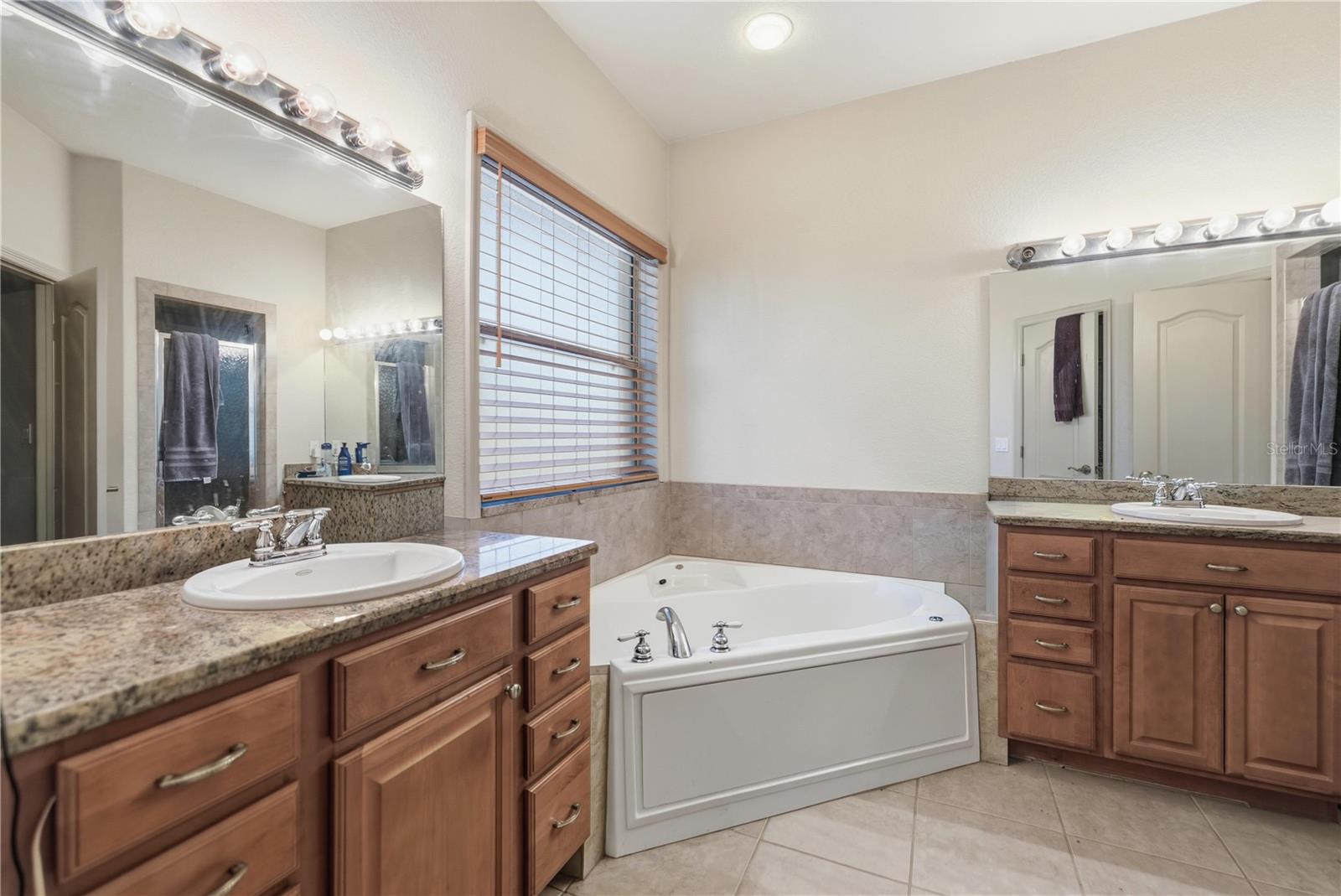 THE FARMS AT WILLISTON - Residential