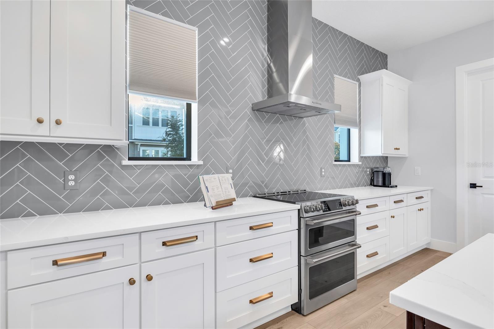 OAKLAND PARKB-1 - Residential