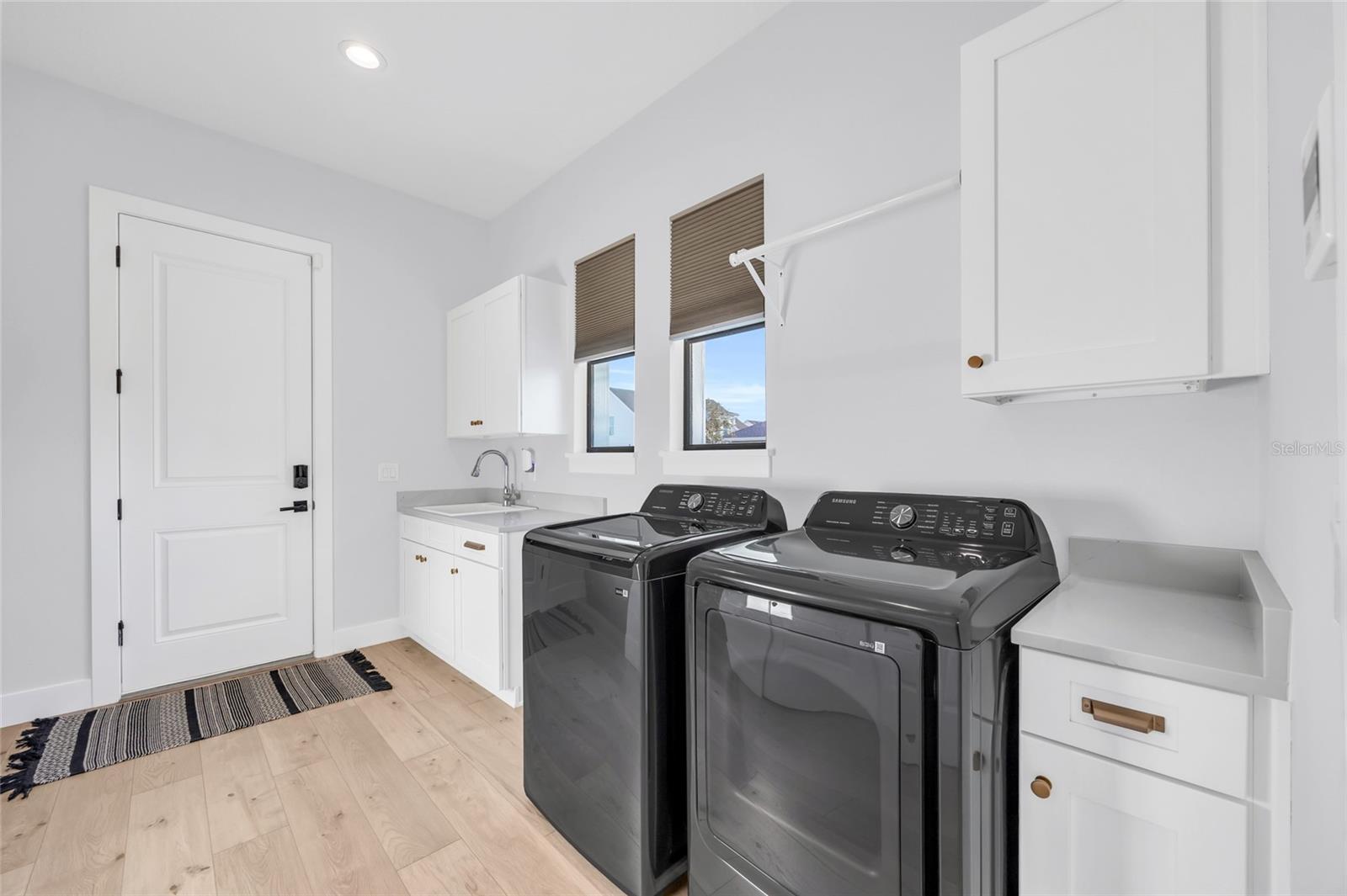 OAKLAND PARKB-1 - Residential