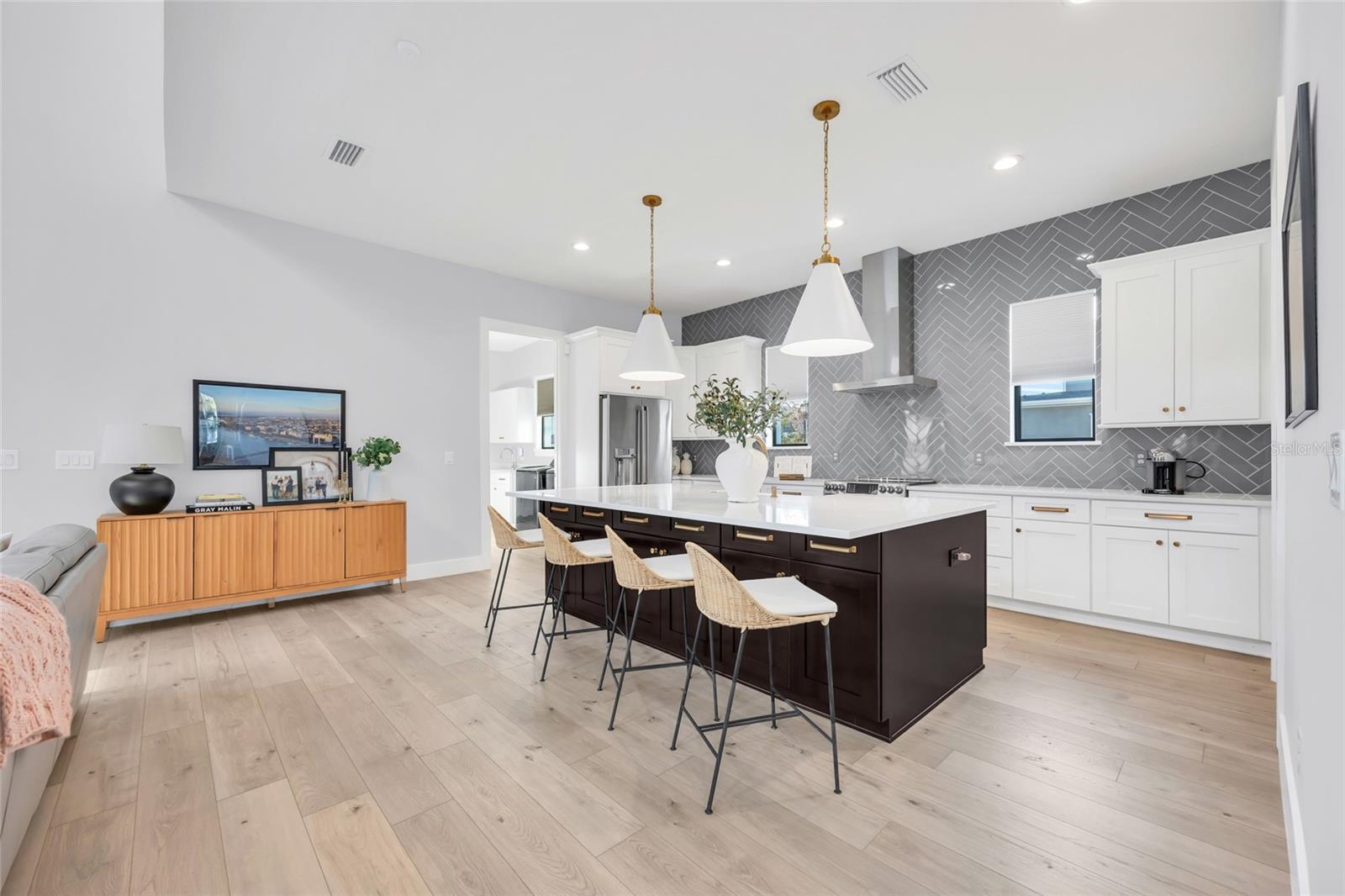 OAKLAND PARKB-1 - Residential