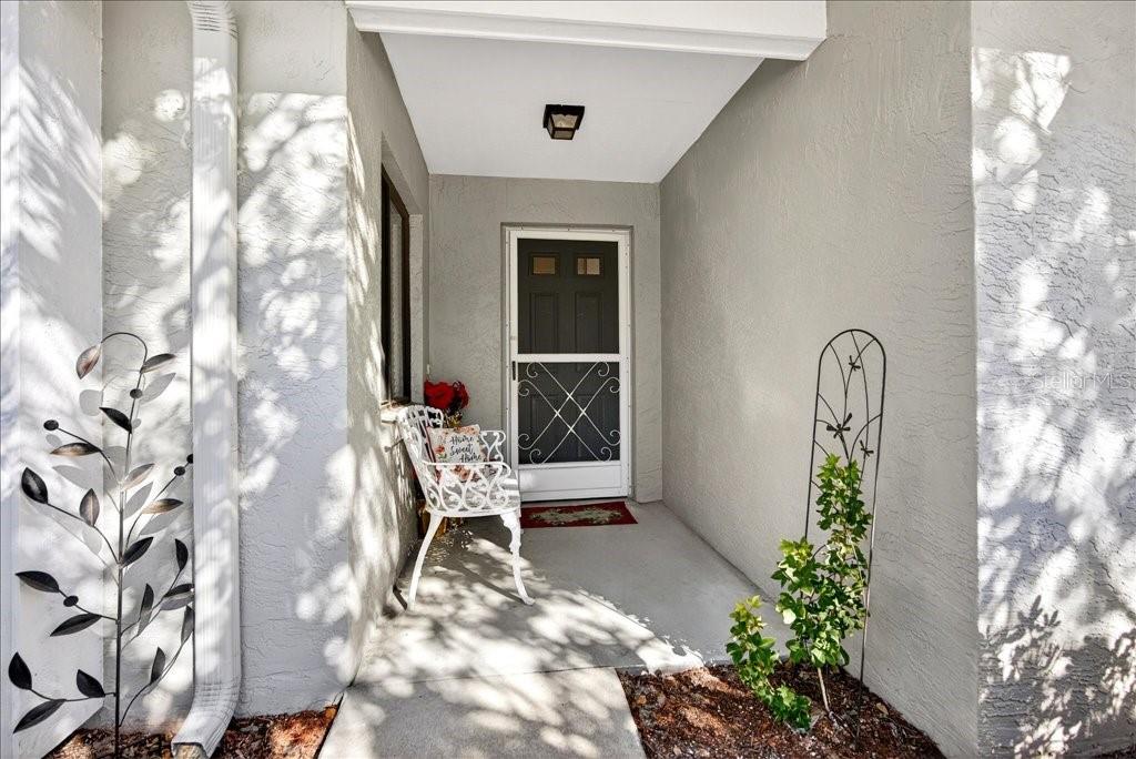 16 LAKE FOREST COURT N