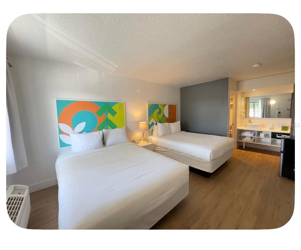5367 W IRLO BRONSON MEMORIAL HIGHWAY 1-206