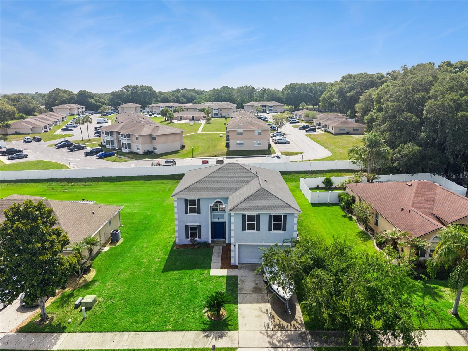 LAKEVIEW RESERVE - Residential