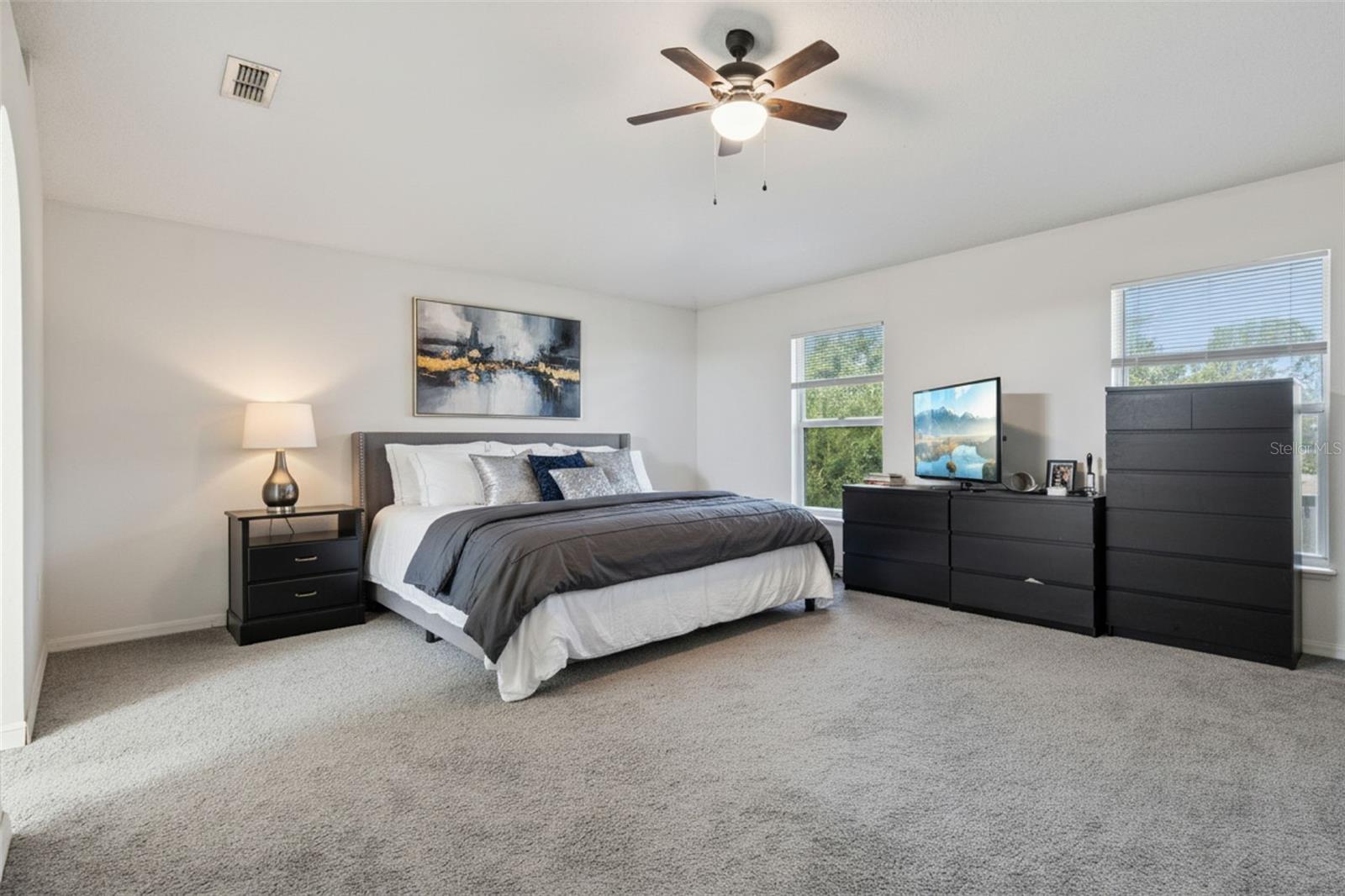 LAKEVIEW RESERVE - Residential