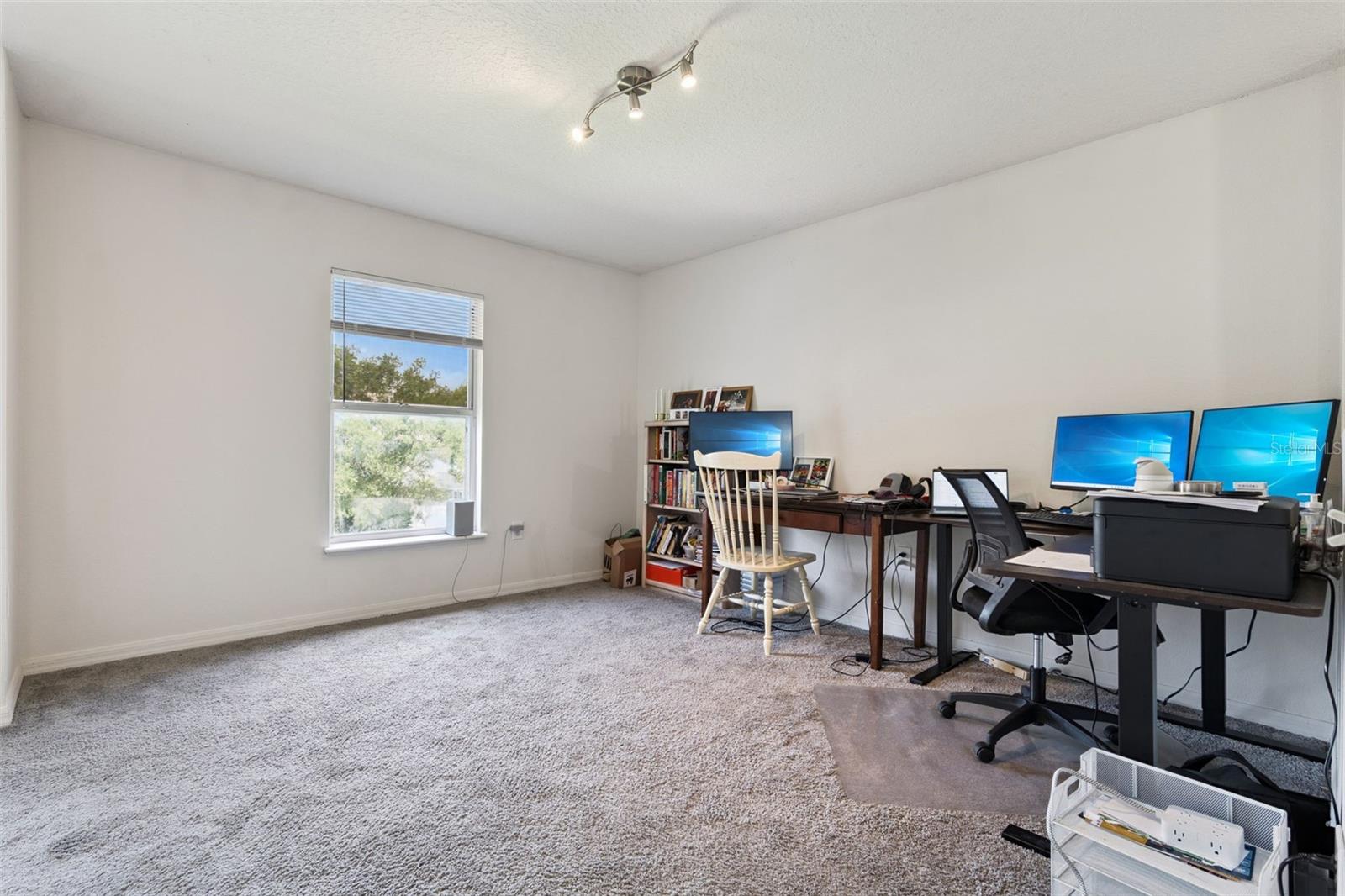 LAKEVIEW RESERVE - Residential