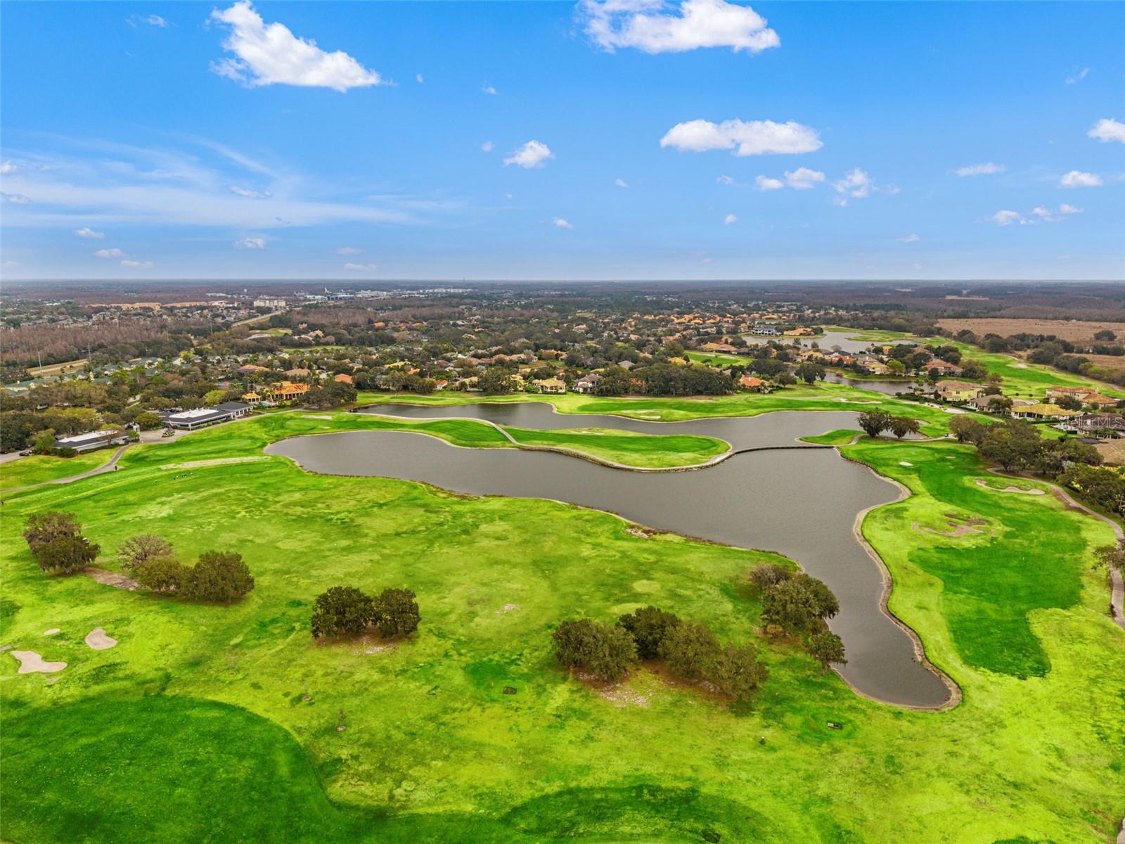 CHAMPIONS CLUB - Residential