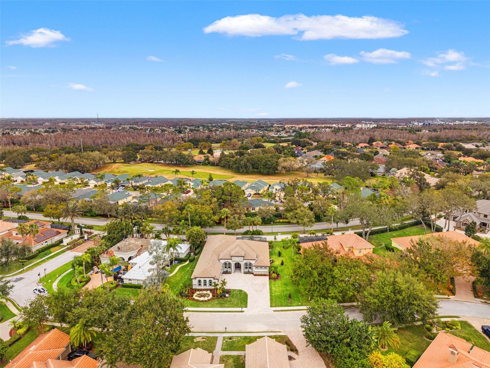 CHAMPIONS CLUB - Residential