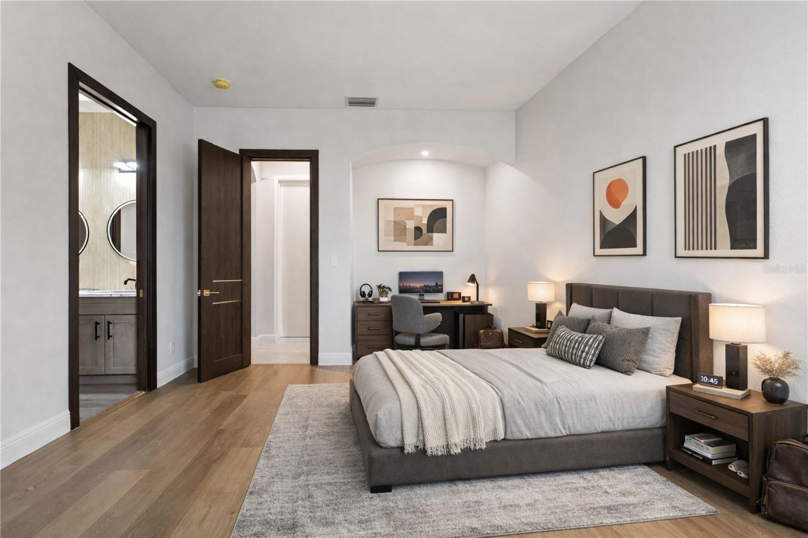 CHAMPIONS CLUB - Residential