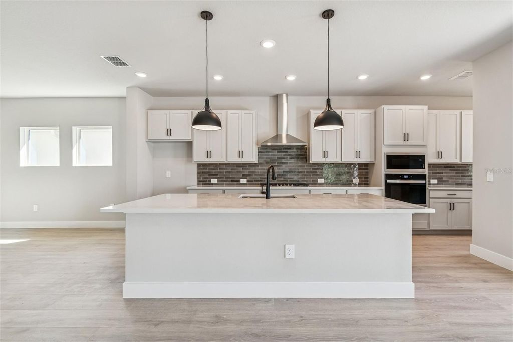 Photo of 12815 Salty Dog Crossing, Palmetto, FL 34221 (MLS # TB8443576)