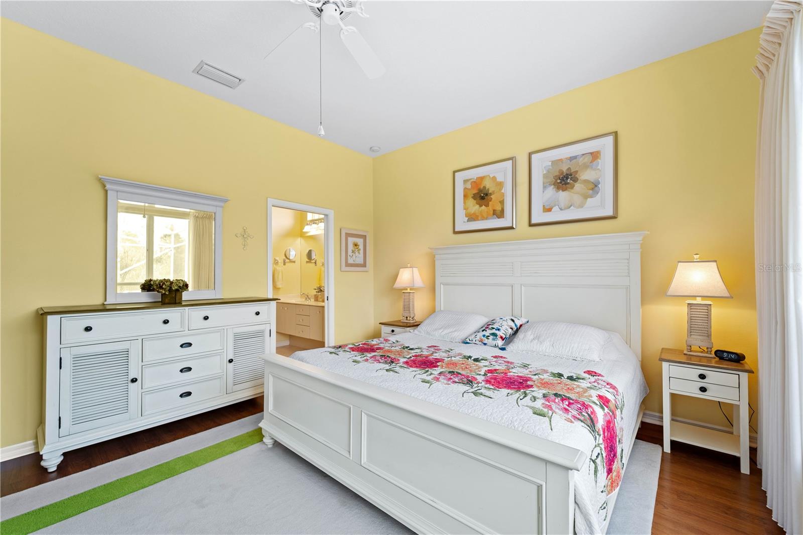 RIVERWOOD - Residential