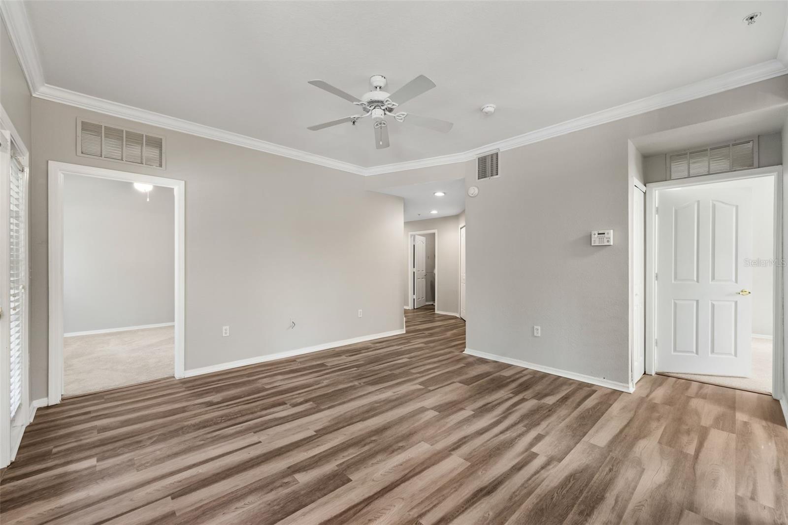 CHARLESTON PLACE - Residential