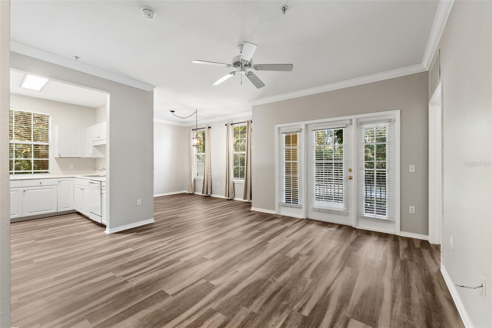 CHARLESTON PLACE - Residential