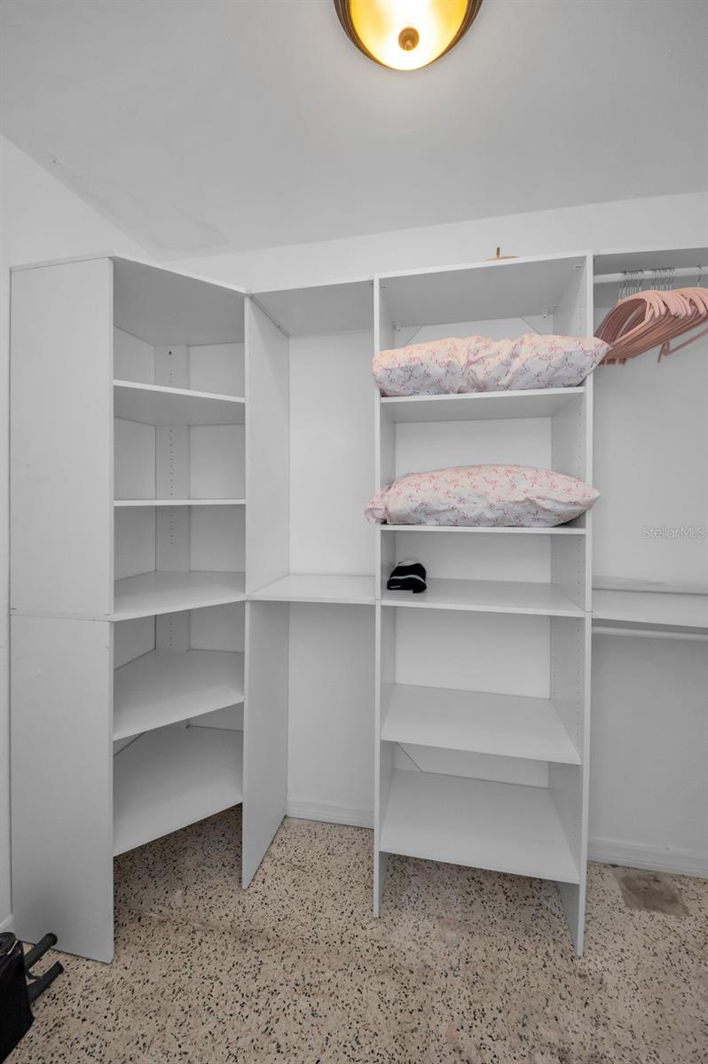 ST PETERSBURG BEACH NORTH UNIT 7 - Residential