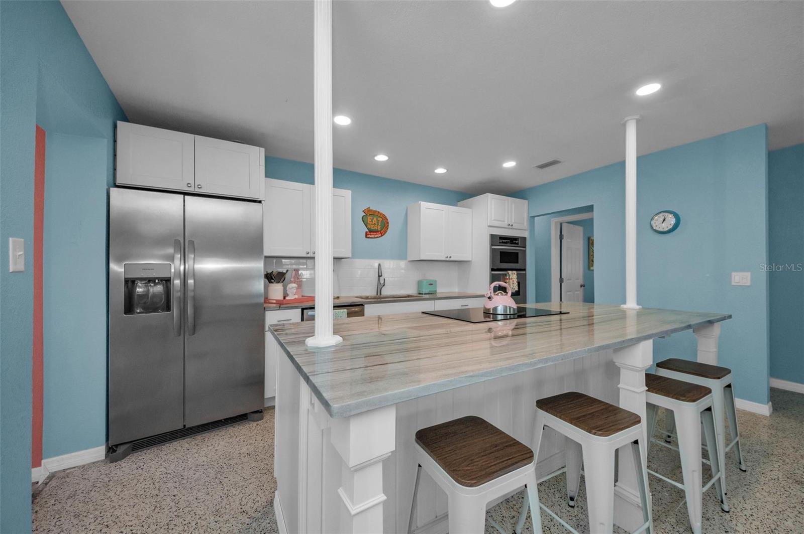 ST PETERSBURG BEACH NORTH UNIT 7 - Residential