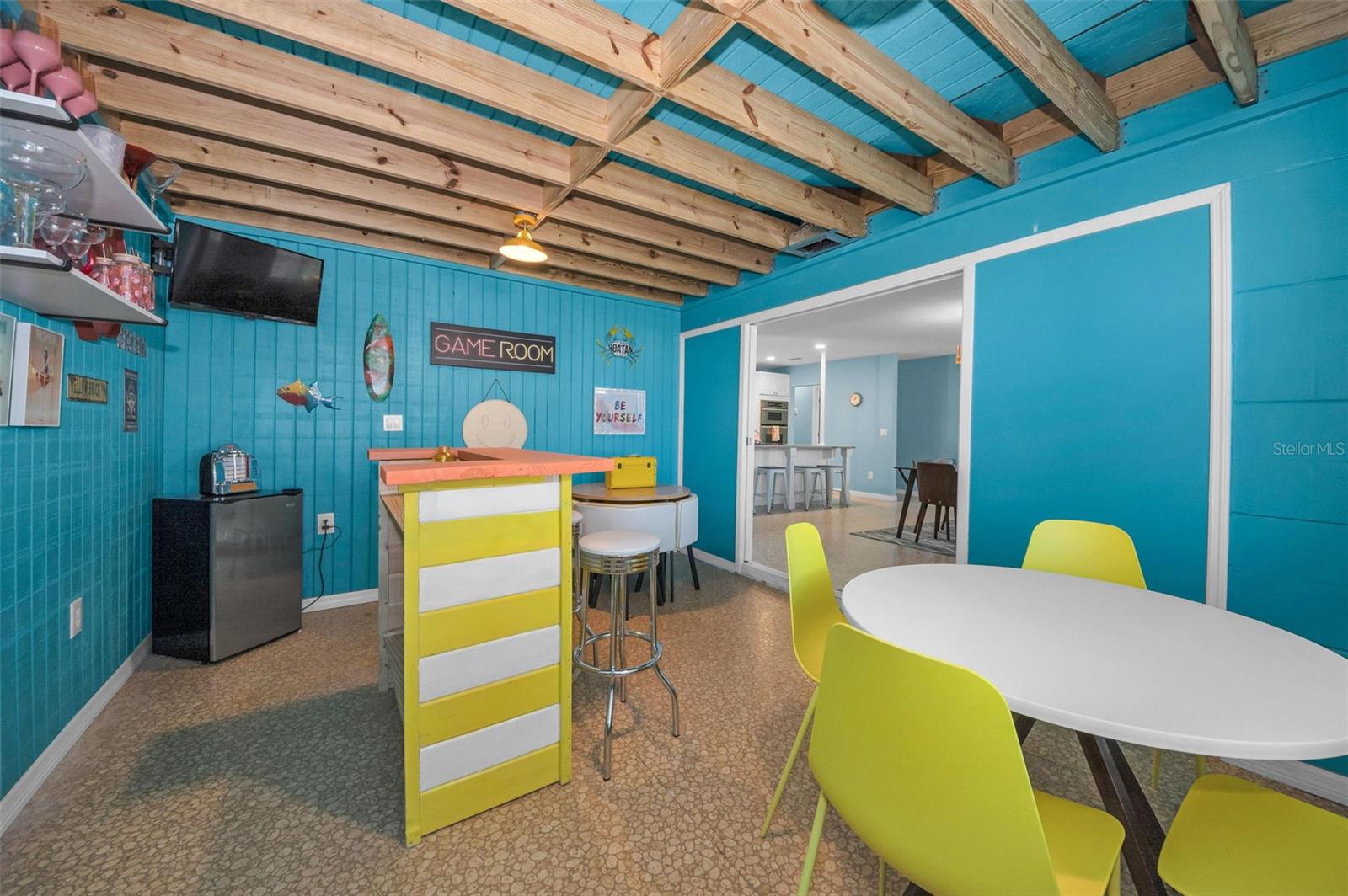 ST PETERSBURG BEACH NORTH UNIT 7 - Residential