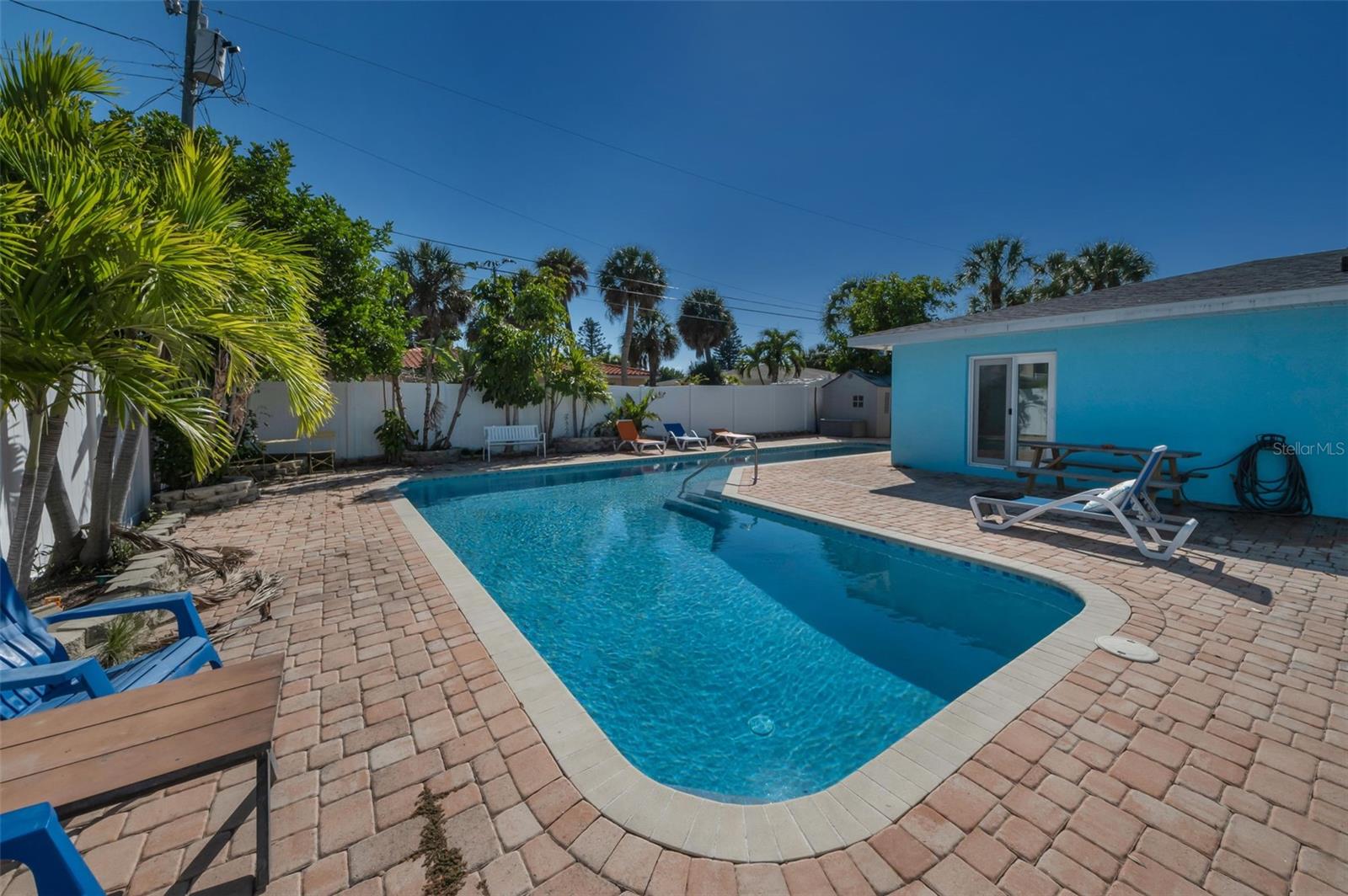 ST PETERSBURG BEACH NORTH UNIT 7 - Residential