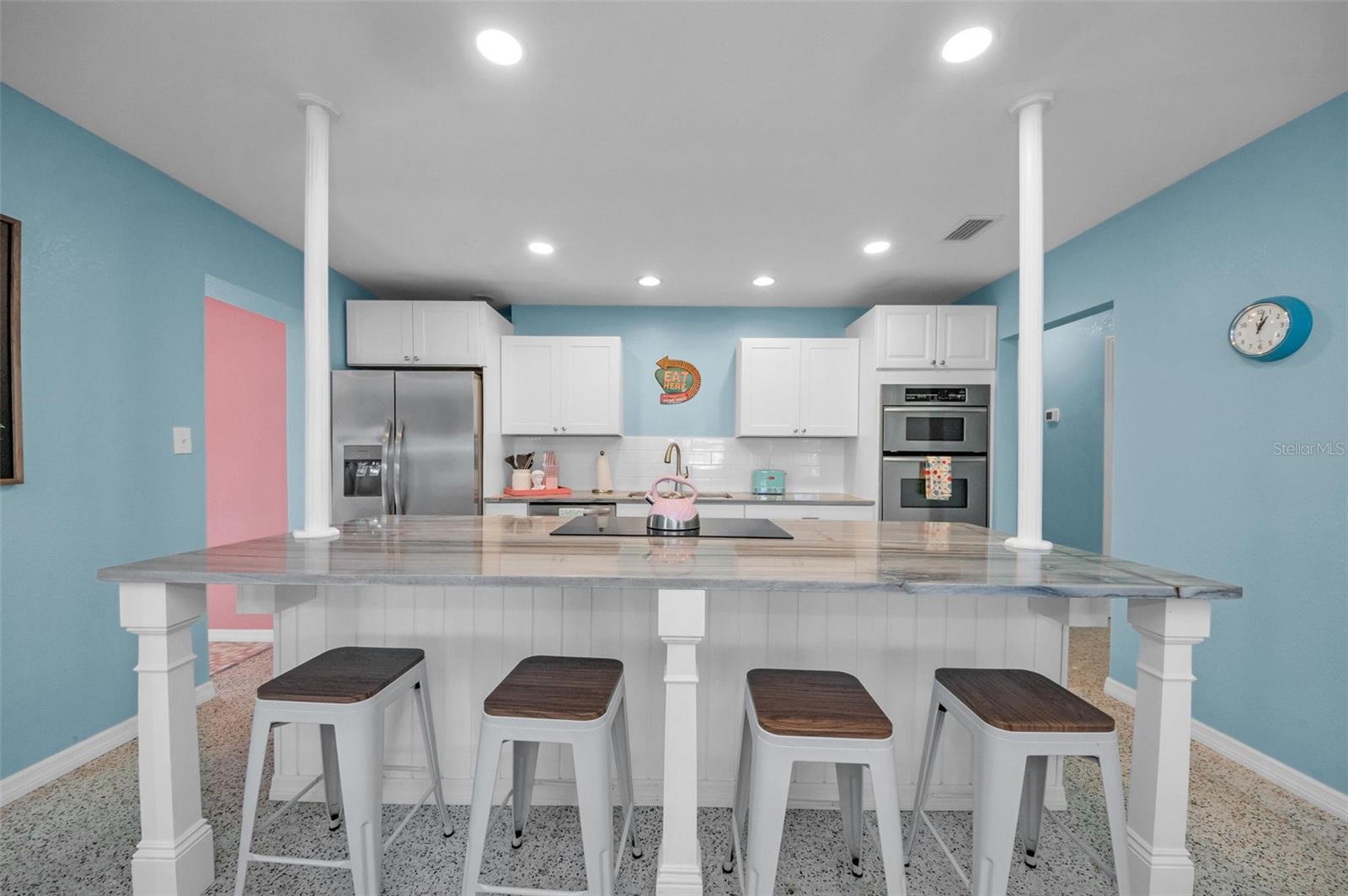 ST PETERSBURG BEACH NORTH UNIT 7 - Residential