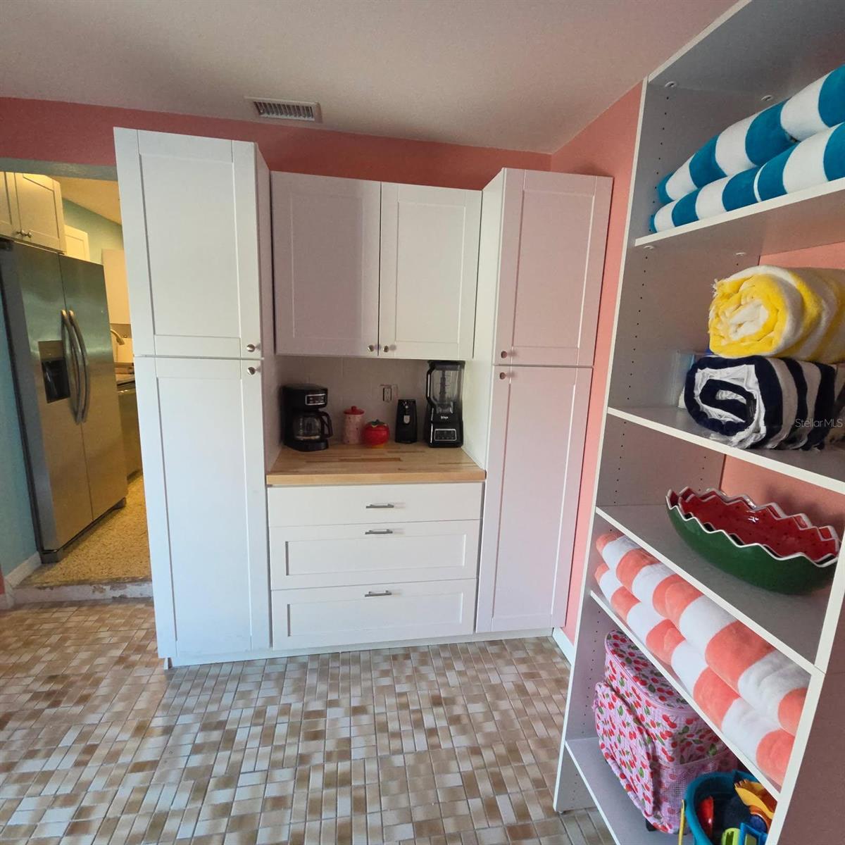 ST PETERSBURG BEACH NORTH UNIT 7 - Residential