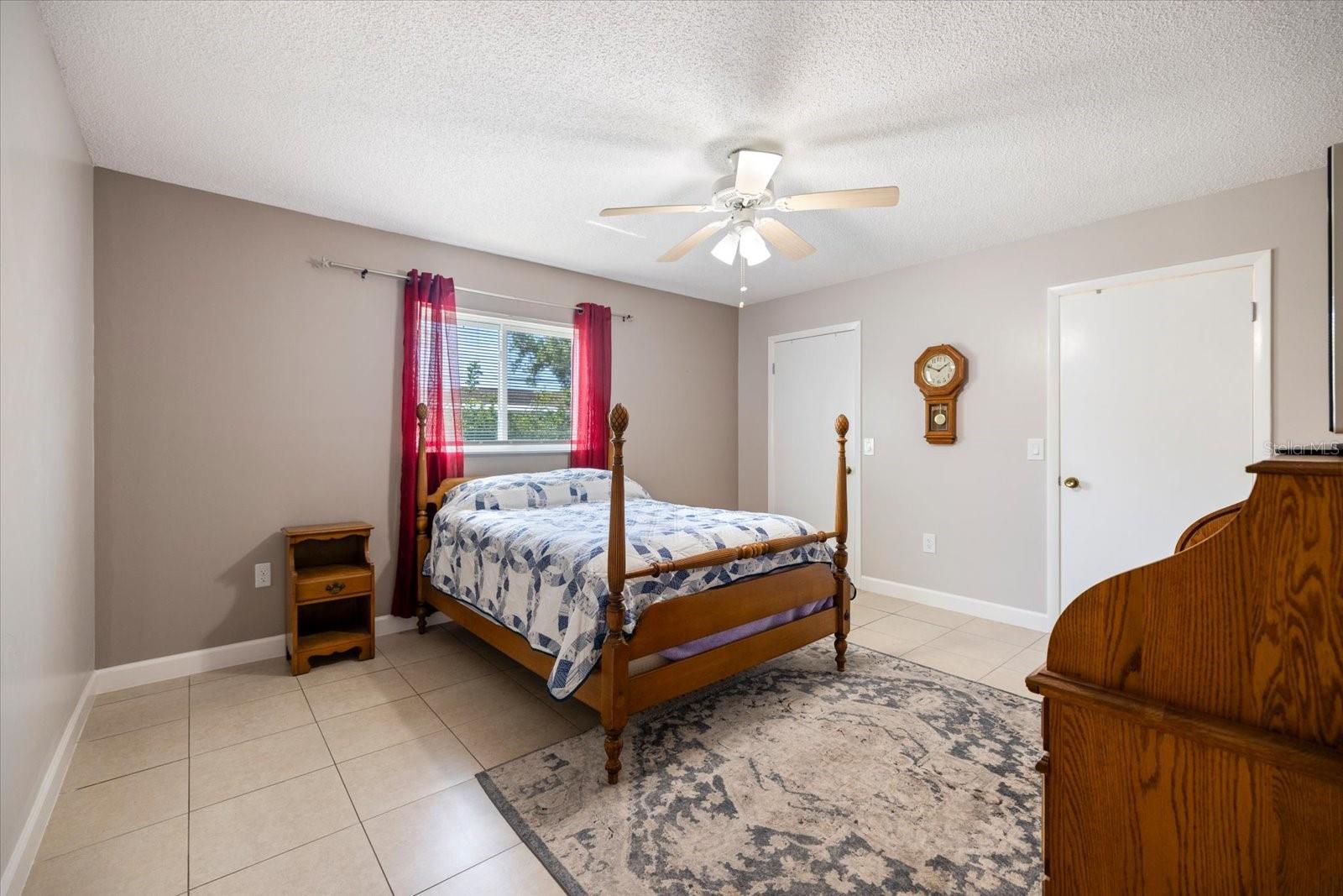 SOUTH VENICE - Residential