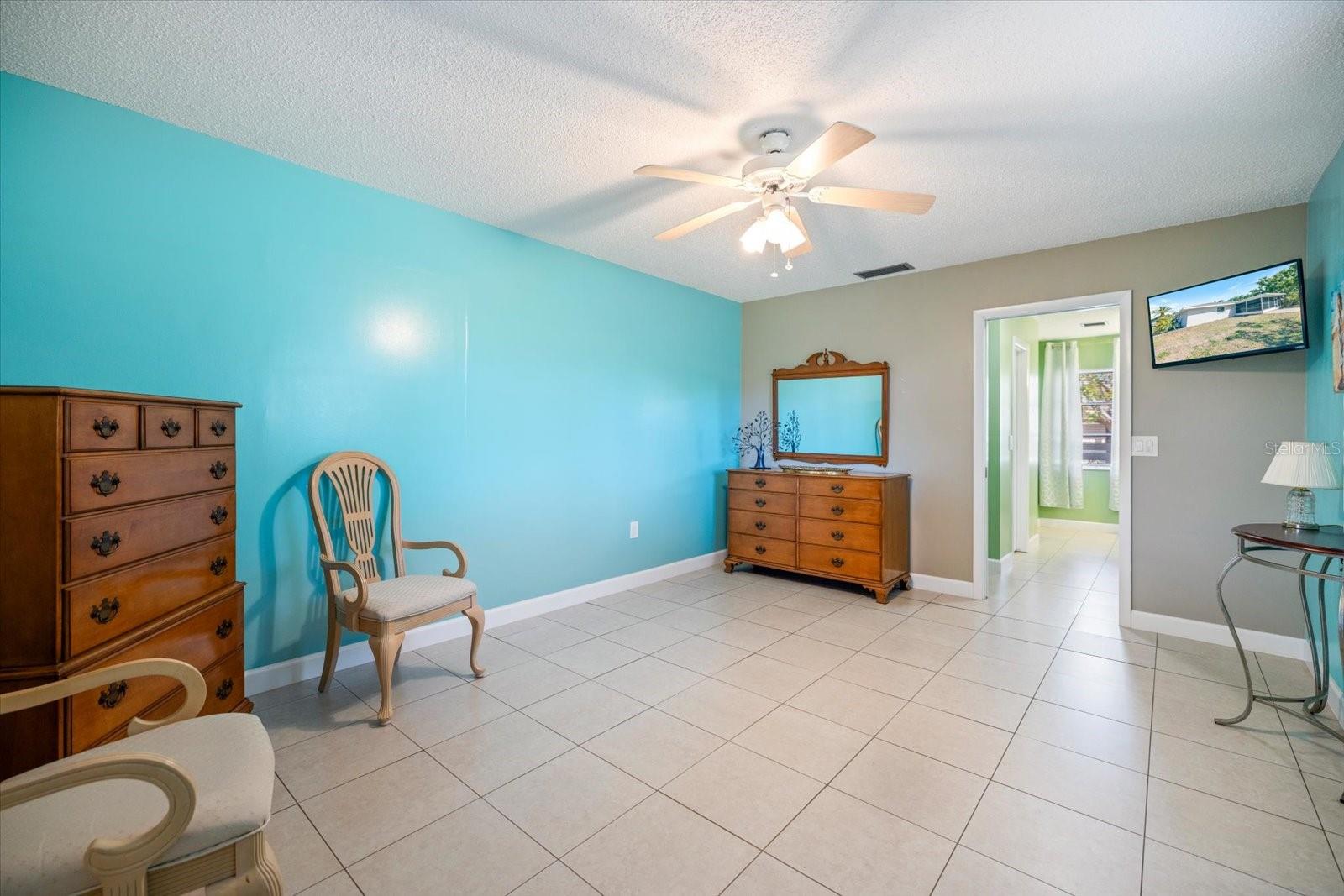 SOUTH VENICE - Residential