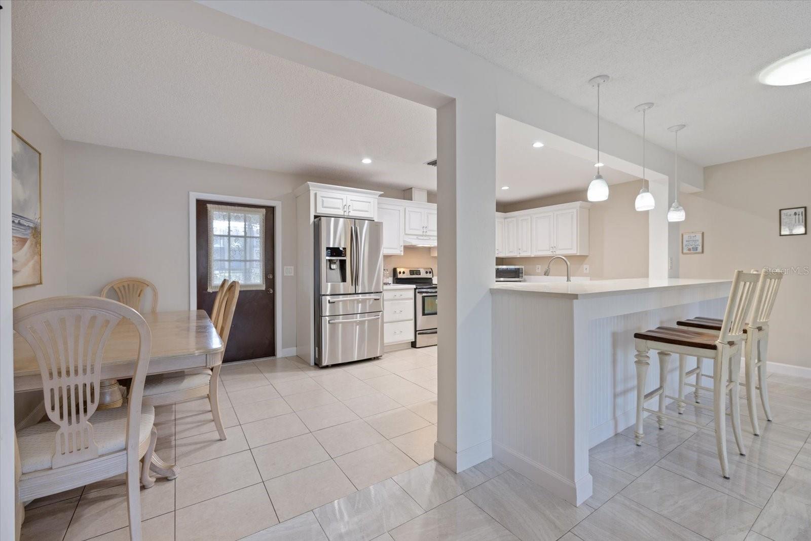 SOUTH VENICE - Residential