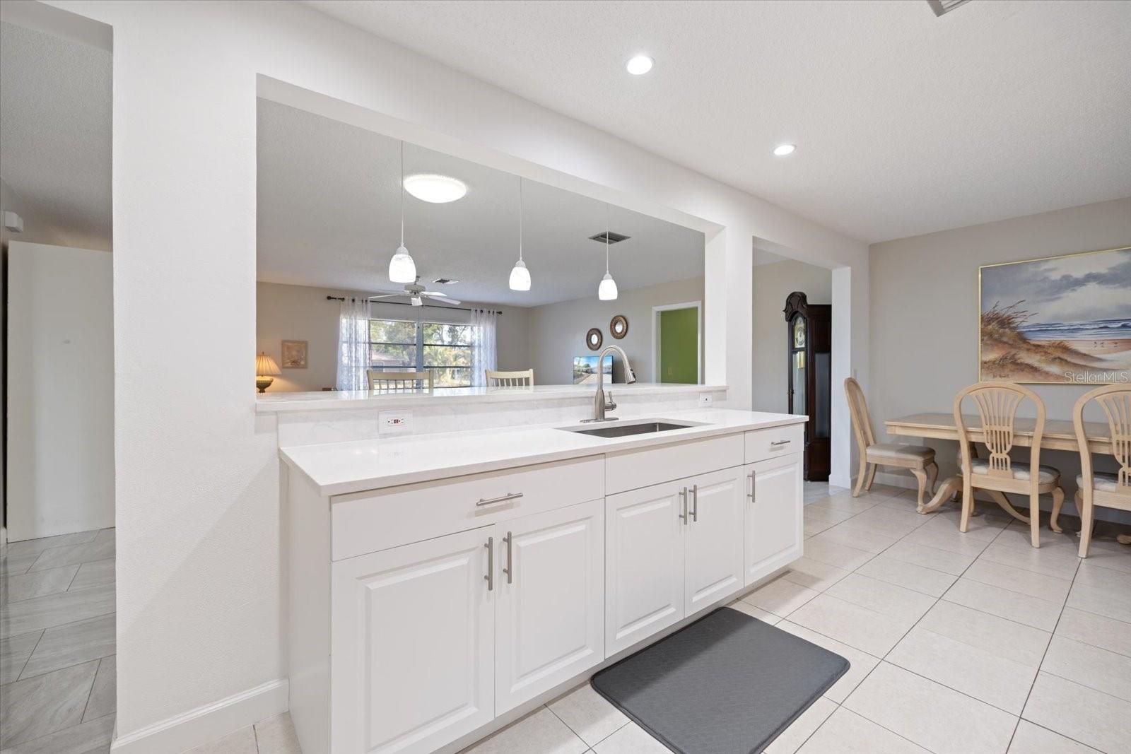 SOUTH VENICE - Residential