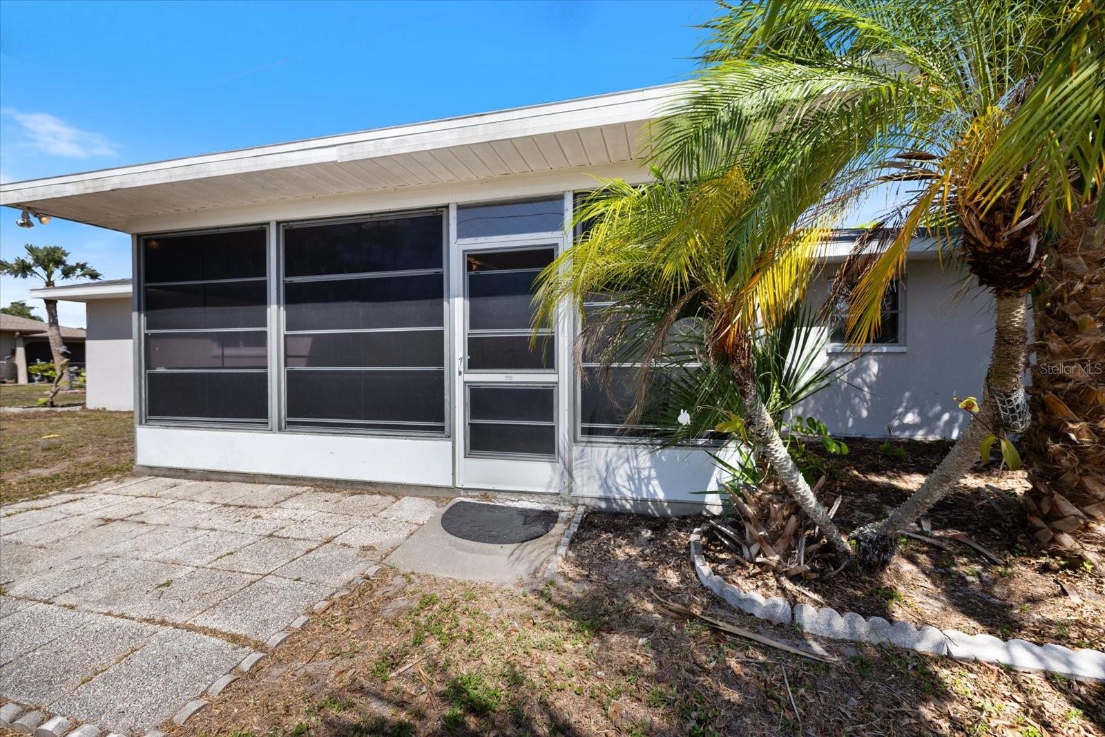 SOUTH VENICE - Residential