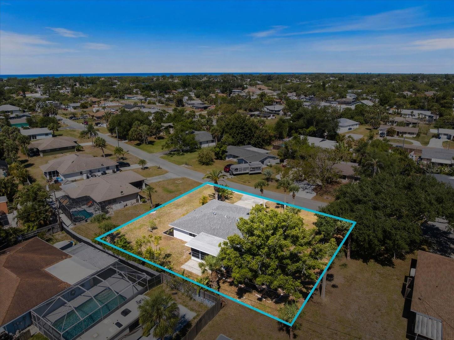 SOUTH VENICE - Residential