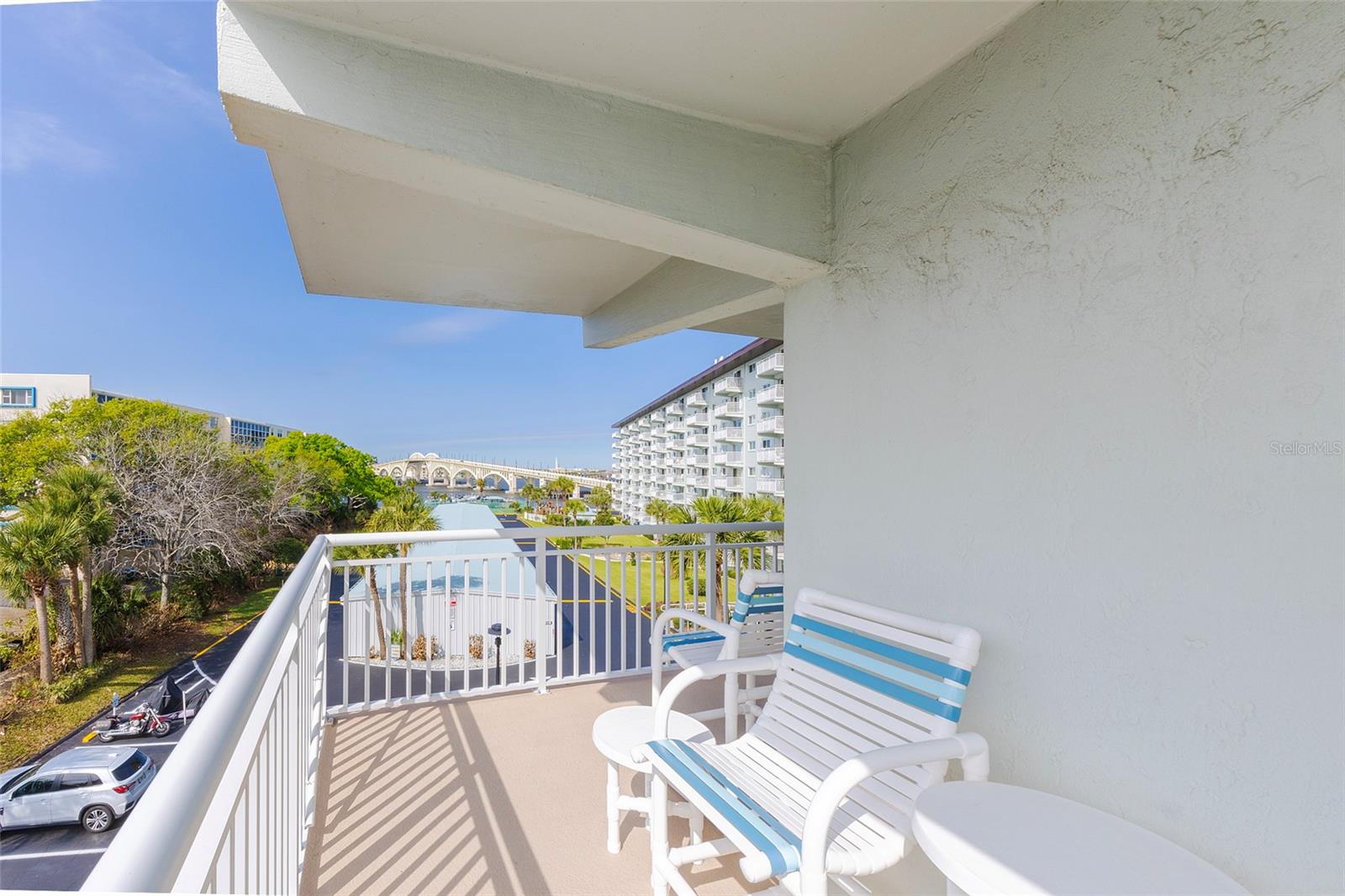 100 SILVER BEACH AVENUE 502