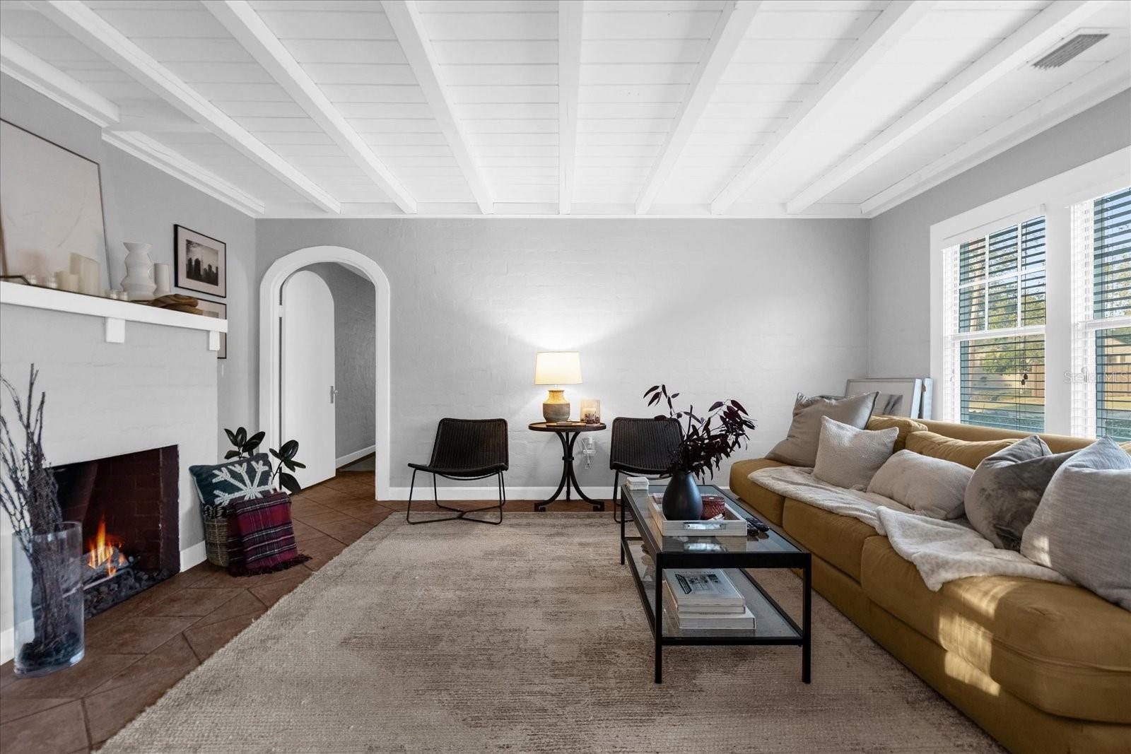 1921 E JEFFERSON STREET