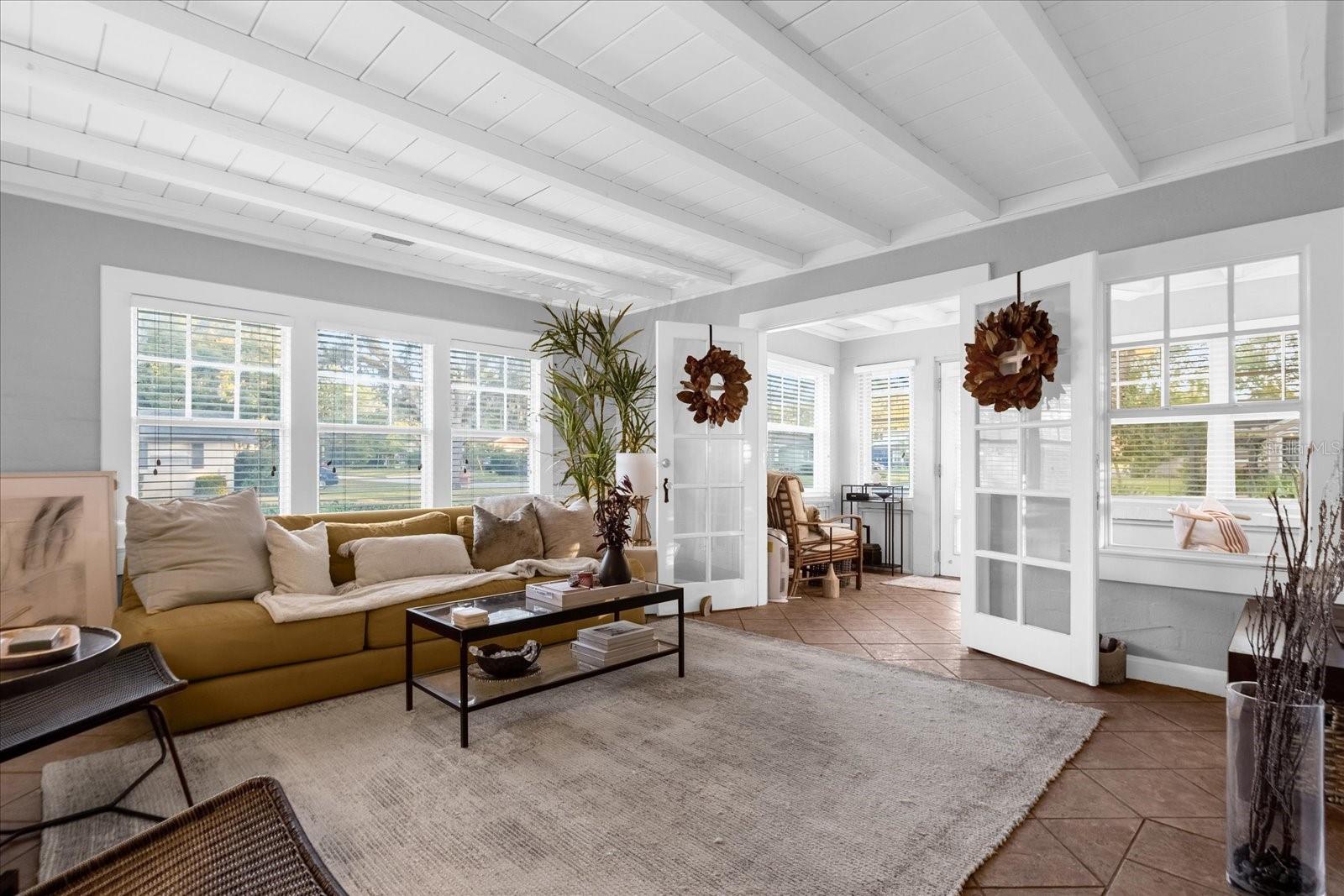 1921 E JEFFERSON STREET