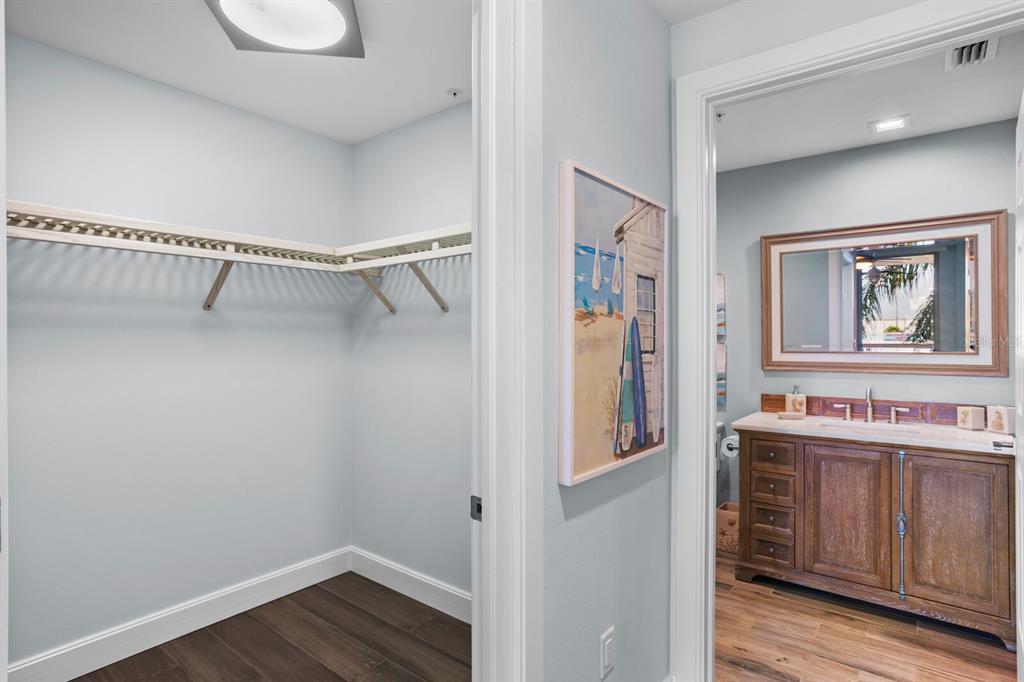 SERENO CONDO - Residential