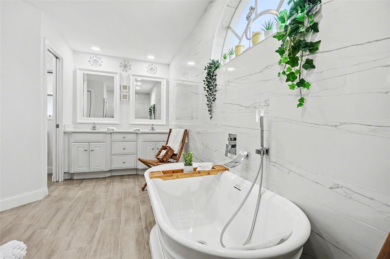 PUNTA GORDA ISLES SEC 18 - Residential