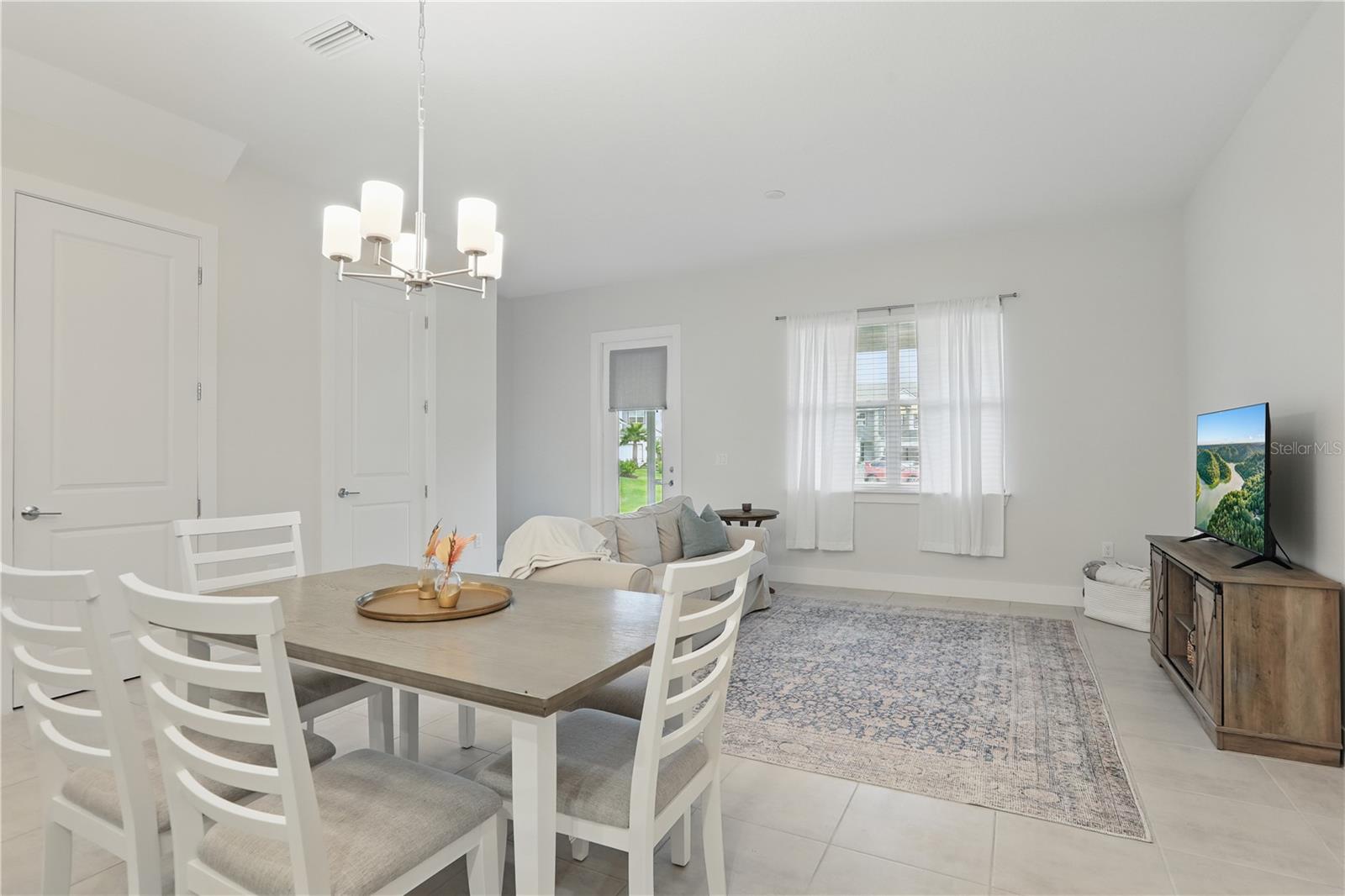 BRENTWOOD LANDING - Residential