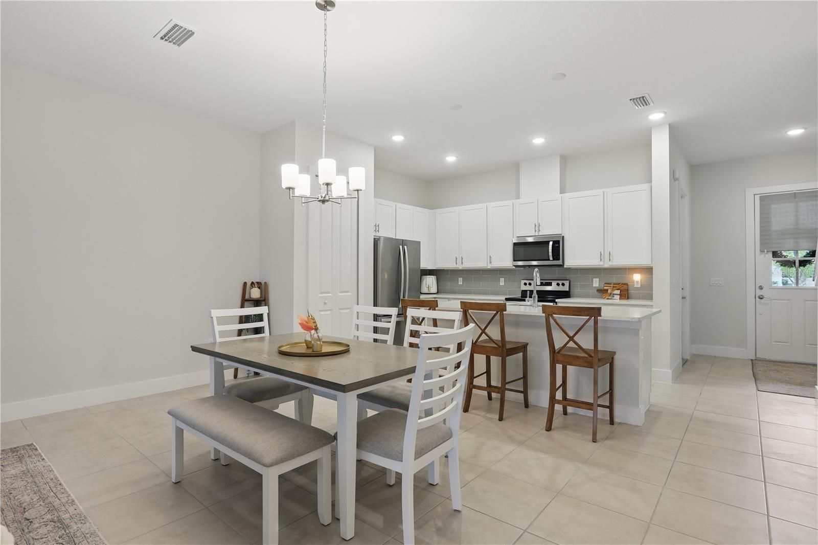 BRENTWOOD LANDING - Residential