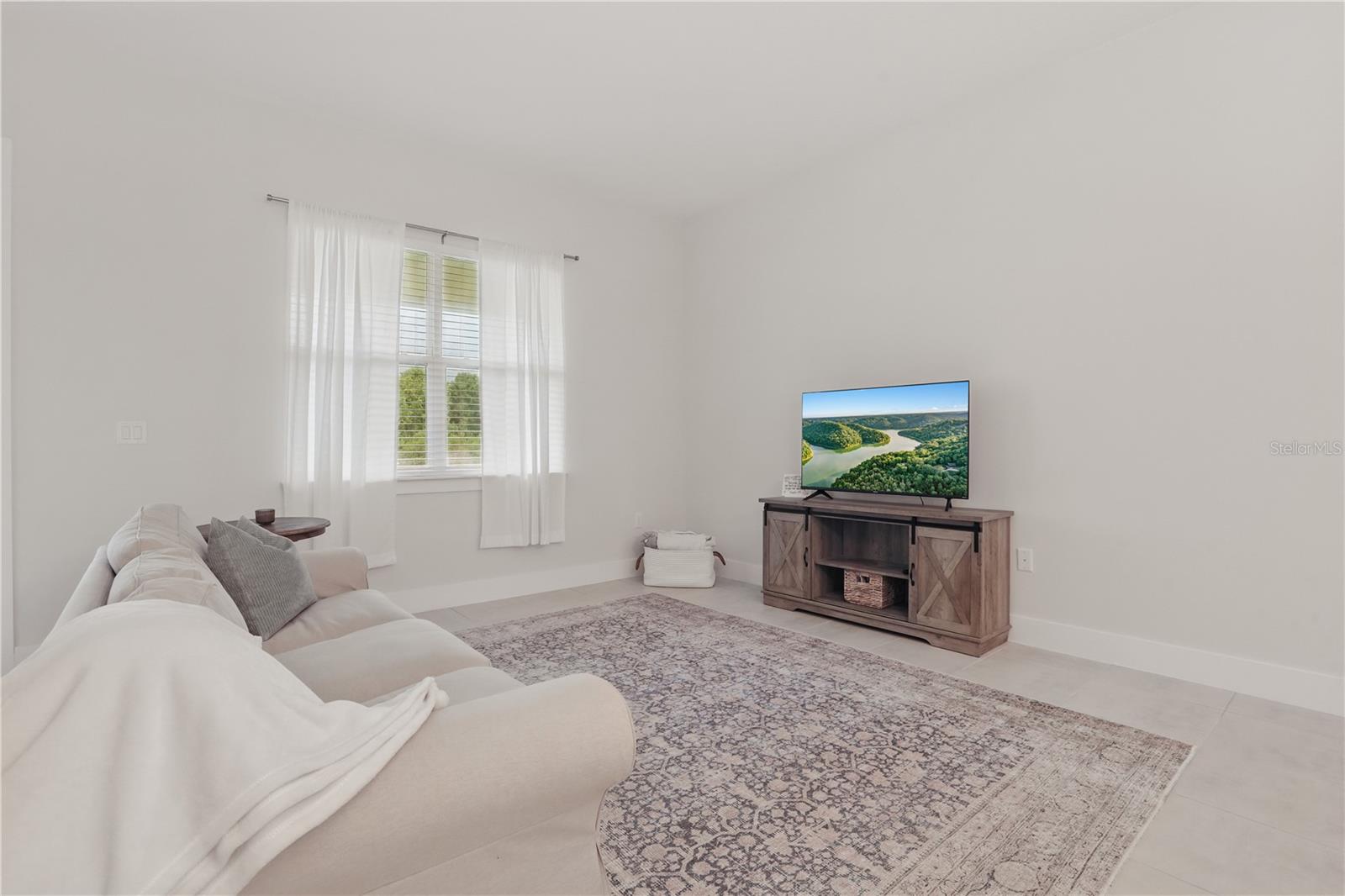 BRENTWOOD LANDING - Residential