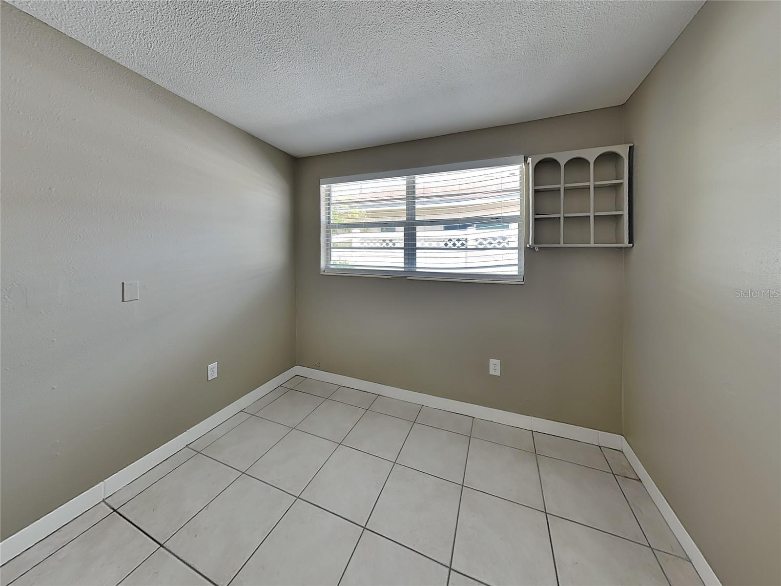 SHADOWLAWN - Residential Lease