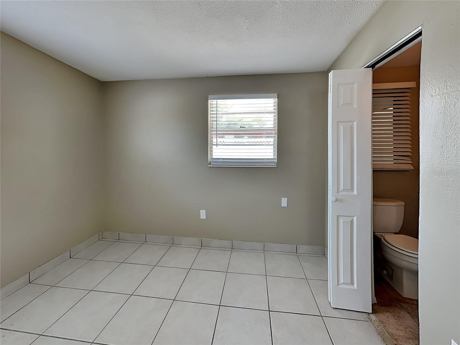 SHADOWLAWN - Residential Lease