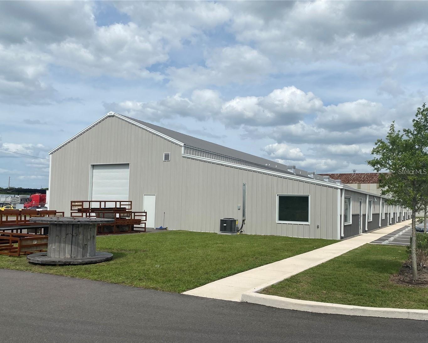 New Office/Warehouse in the heart of newer gated industrial park off of Orient Road. Triple Net Lease, 3-5 year lease available. Text Listing Agent to view. Thank you.