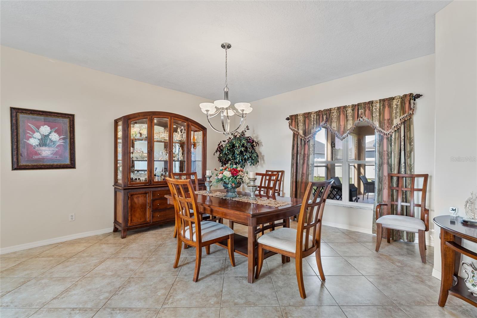 04 FAIRWAYS - Residential