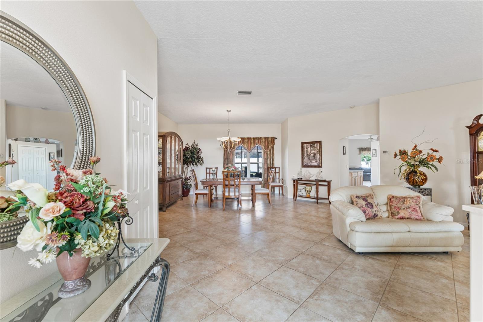 04 FAIRWAYS - Residential