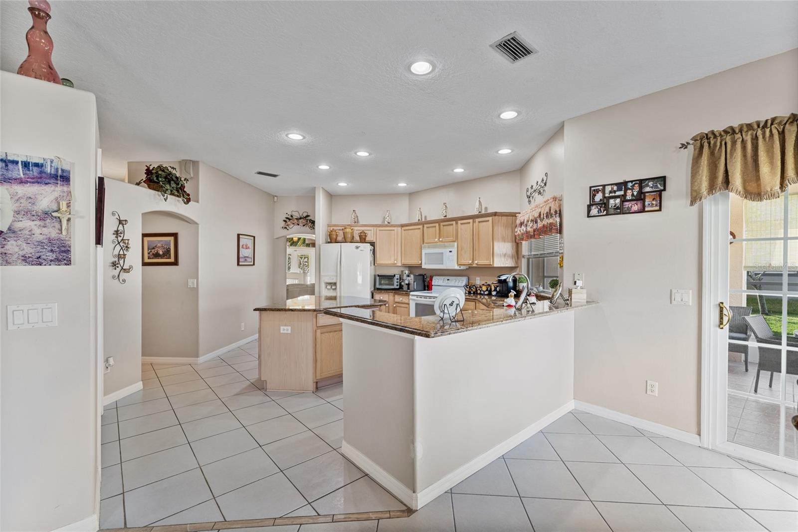 04 FAIRWAYS - Residential