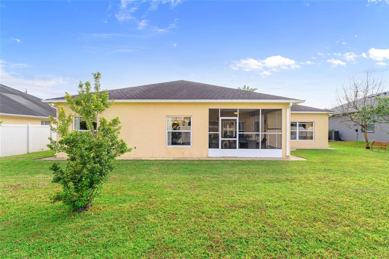 04 FAIRWAYS - Residential