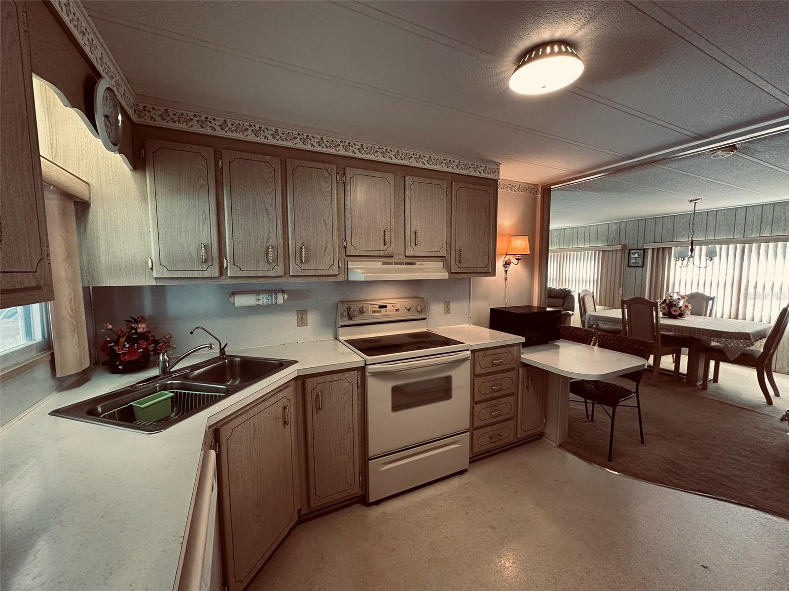 FAIRWAY VILLAGE MOBILE HOME PARK UNREC - Residential