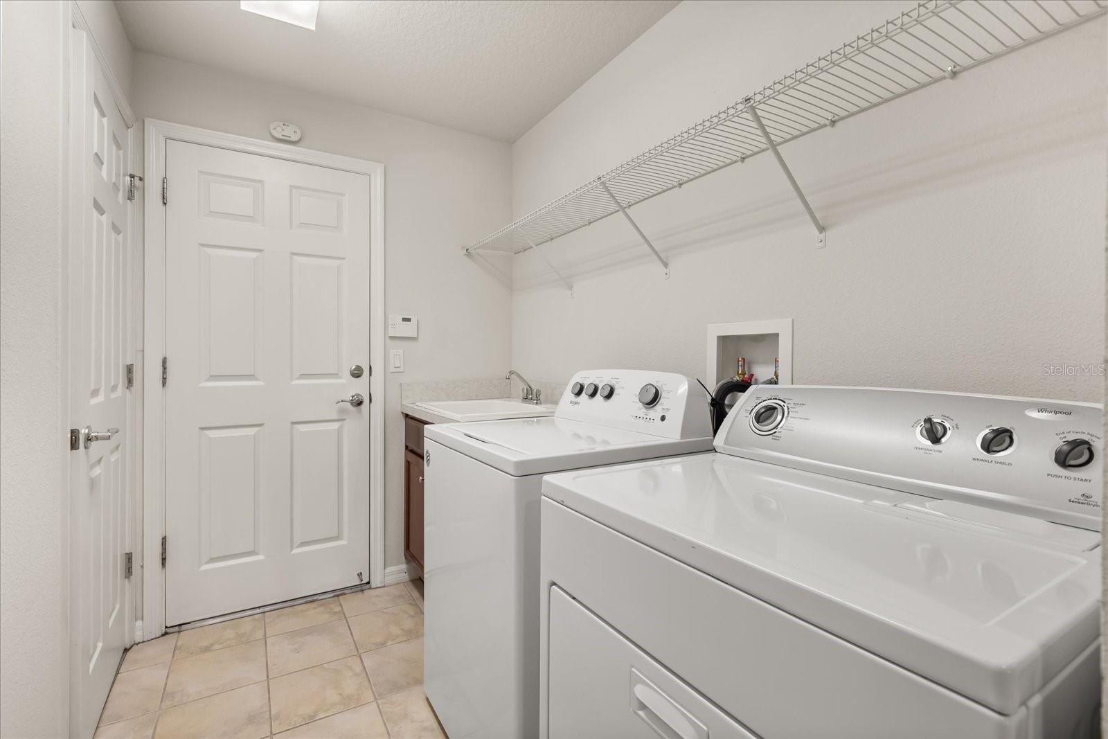 VILLAGEWALK/LK NONAC - Residential Lease