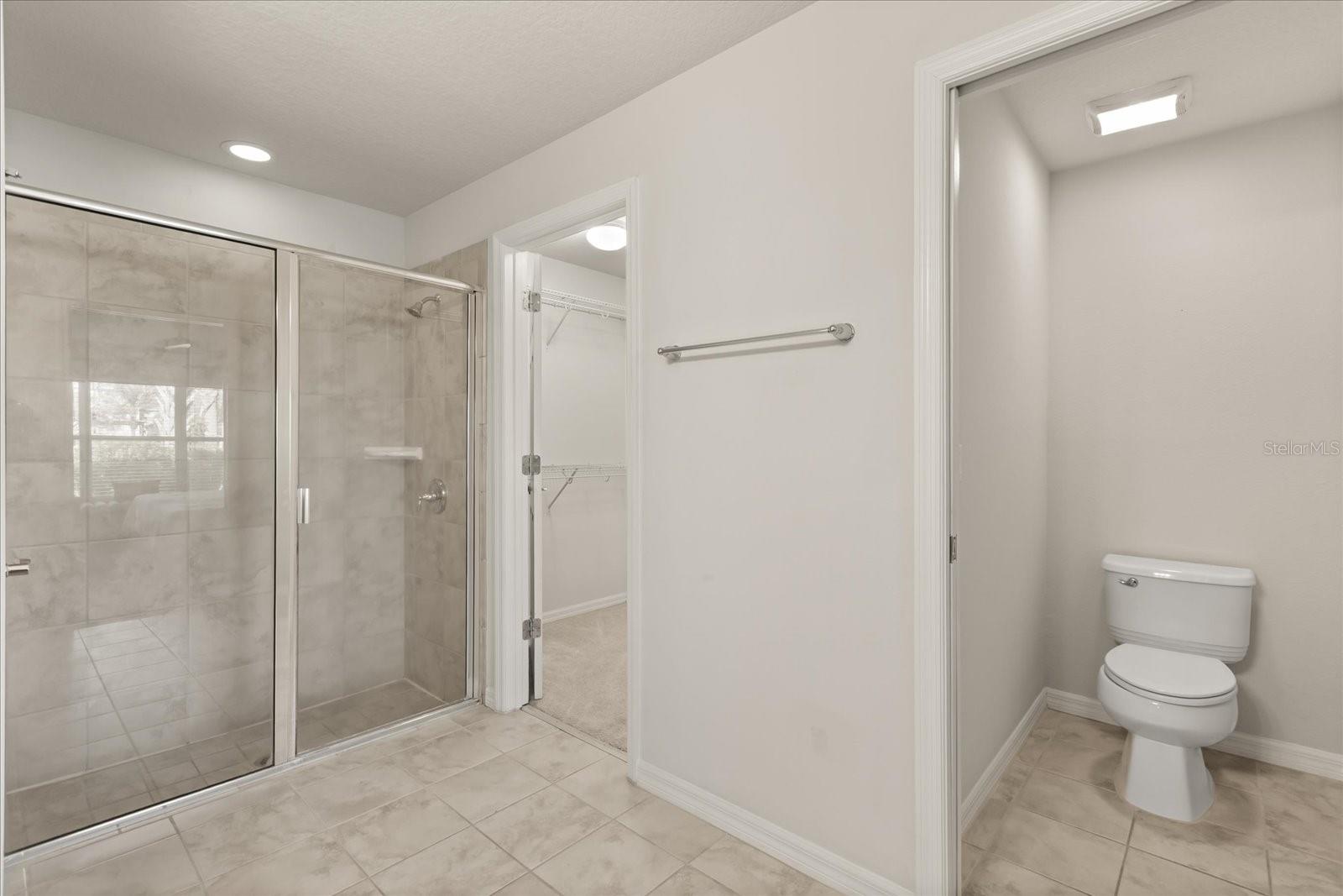 VILLAGEWALK/LK NONAC - Residential Lease